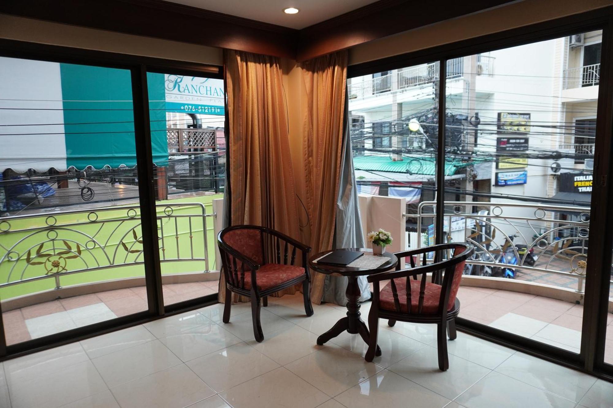 Centre Point Nanai Hotel Patong ภายนอก รูปภาพ